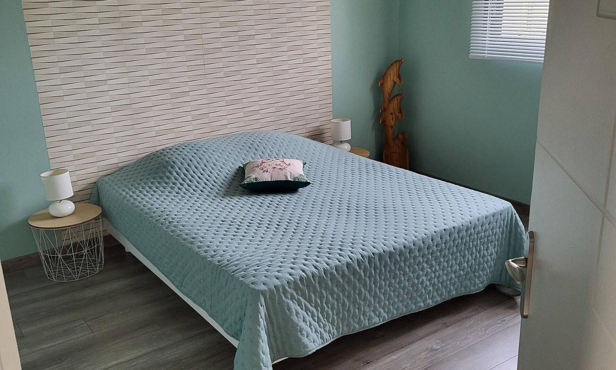 Monce-en-Belin House | Chambre Dans Maison Contemporaine