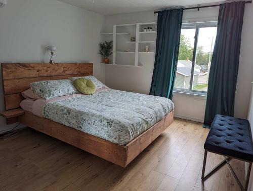 Pohenegamook House | Chambre de l'Ours-Muwin-Bear