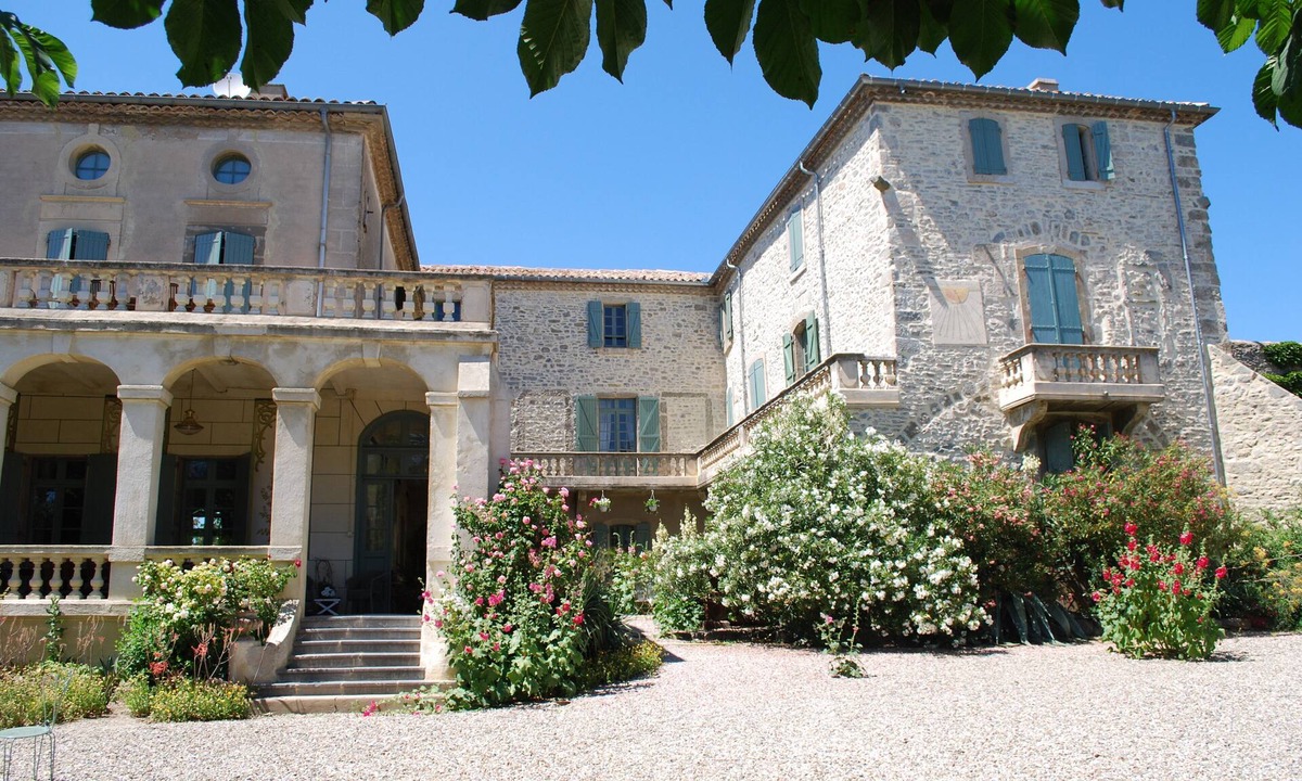 Trausse Bed & Breakfast | Chambre des Violons at Château de Paulignan
