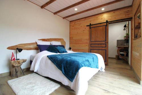 Le Syndicat Bed & Breakfast | Chambre dhôtes La Pimprenelle repos et nature