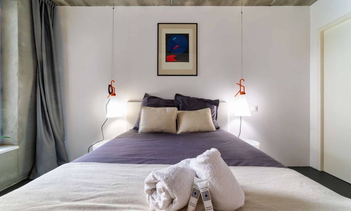 Carmes Apartment | Chambre Double - Vue sur la Garonne