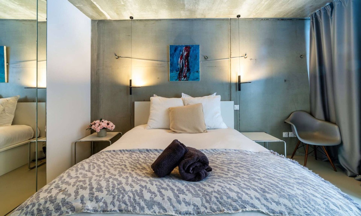 Carmes Apartment | Chambre Double - Vue sur Jardin