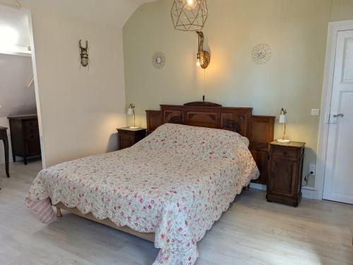 Ligny-le-Ribault Bed & Breakfast | Chambre familiale avec Wi-Fi inclus, petit-déjeuner et espace convivial - FR-1-590-473