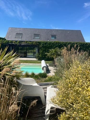 Saint-Melaine-sur-Aubance House | Chambre avec suite - piscine -15 min Angers
