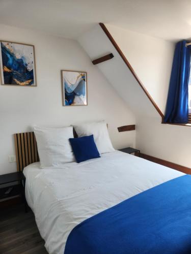 Saint-Nicolas-d'Aliermont Bed & Breakfast | chambre bleue