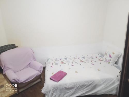 Saint-Laurent-de-Neste Apartment | Chambre indépendante