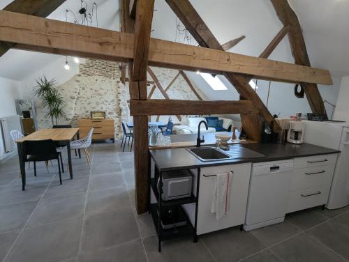 Briare Bed & Breakfast | Chambre Les Emaux, Au Lampadaire Briarois
