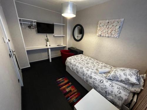 Vaulx-en-Velin Bed & Breakfast | Chambre Mawa Tout Confort