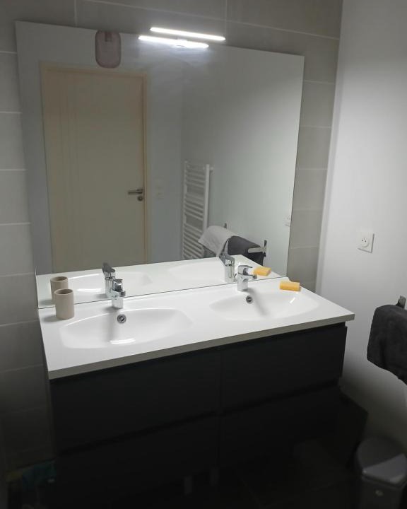 Villeneuve-les-Avignon Bed & Breakfast | Chambre meublee