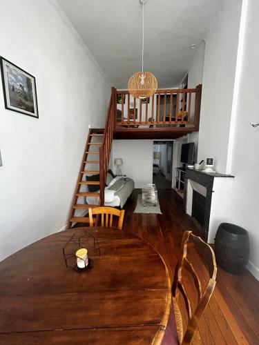Senones Apartment | Chambre messier mezzanine