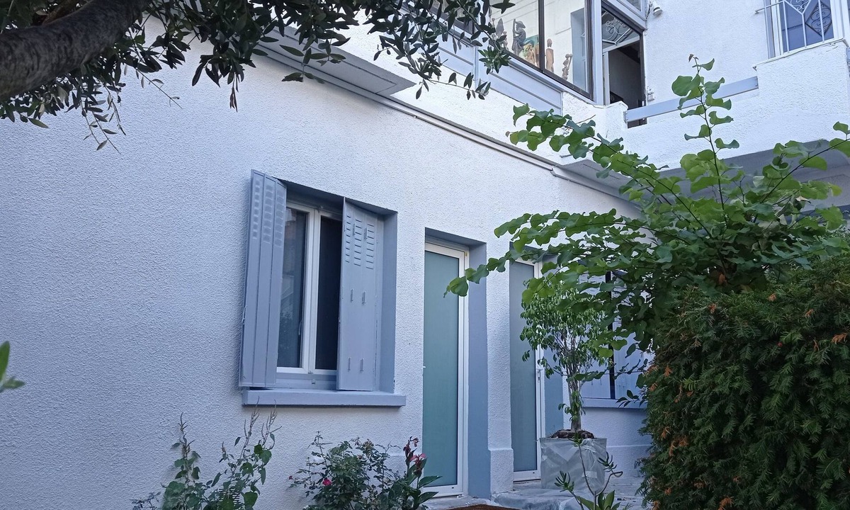 Pont des Demoiselles-Montaudran-La Terrasse Bed & Breakfast | Chambre Meublee Independante. Piscine:jardin