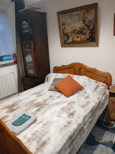 Gorron House | Chambre " Nid Cosy " Charme et Détente chez Fred