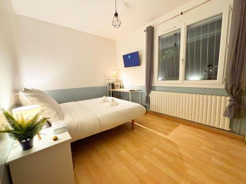 Alco House | Chambre premium Parking & TV - Tram L3 - WIFI