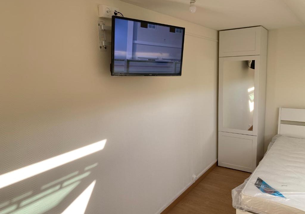 Roubaix Bed & Breakfast | Chambre Privée wifi Ubs Netflix