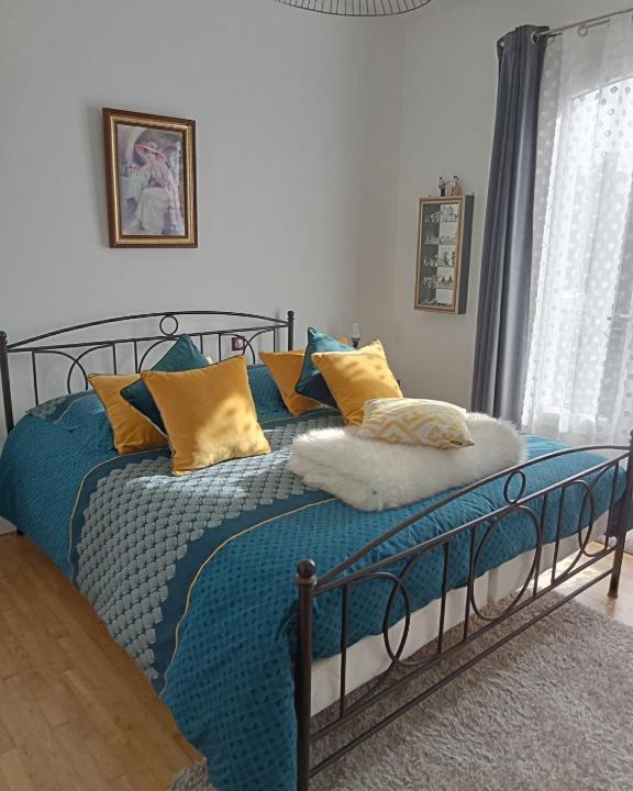 Chasseneuil-sur-Bonnieure House | Chambre privative avec salle d'eau