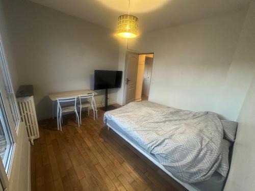 Aulnay-sous-Bois House | Chambre privee dans une maison 2