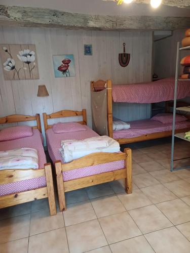 Ongles Bed & Breakfast | chambre quadruple dans ferme provençale