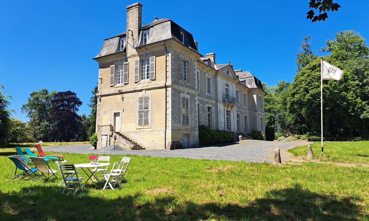Agy Bed & Breakfast | Chambre Sibylle, Château D'agy