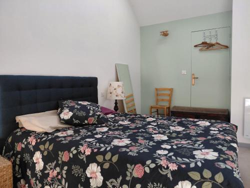 Baule House | Chambre sous les toits