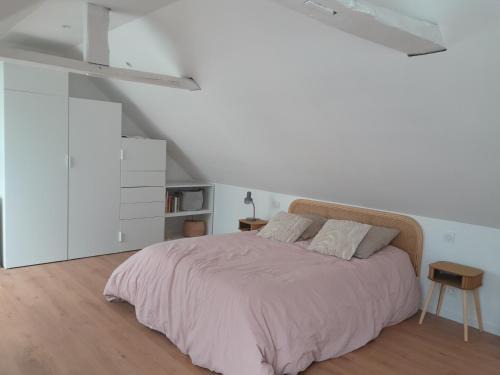 Plaintel Bed & Breakfast | Chambre spacieuse avec piscine privative