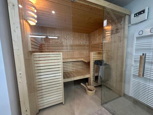 Annecy-le-Vieux Bed & Breakfast | Chambre-Studio et SAUNA indépendants