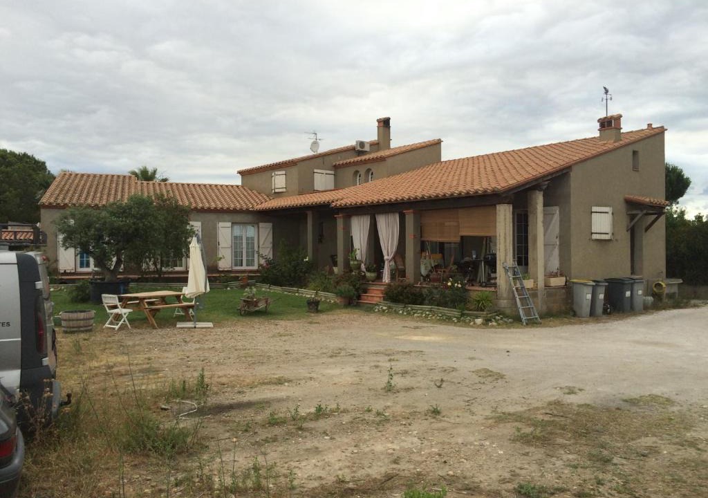 Pia House | Chambre verte chez José