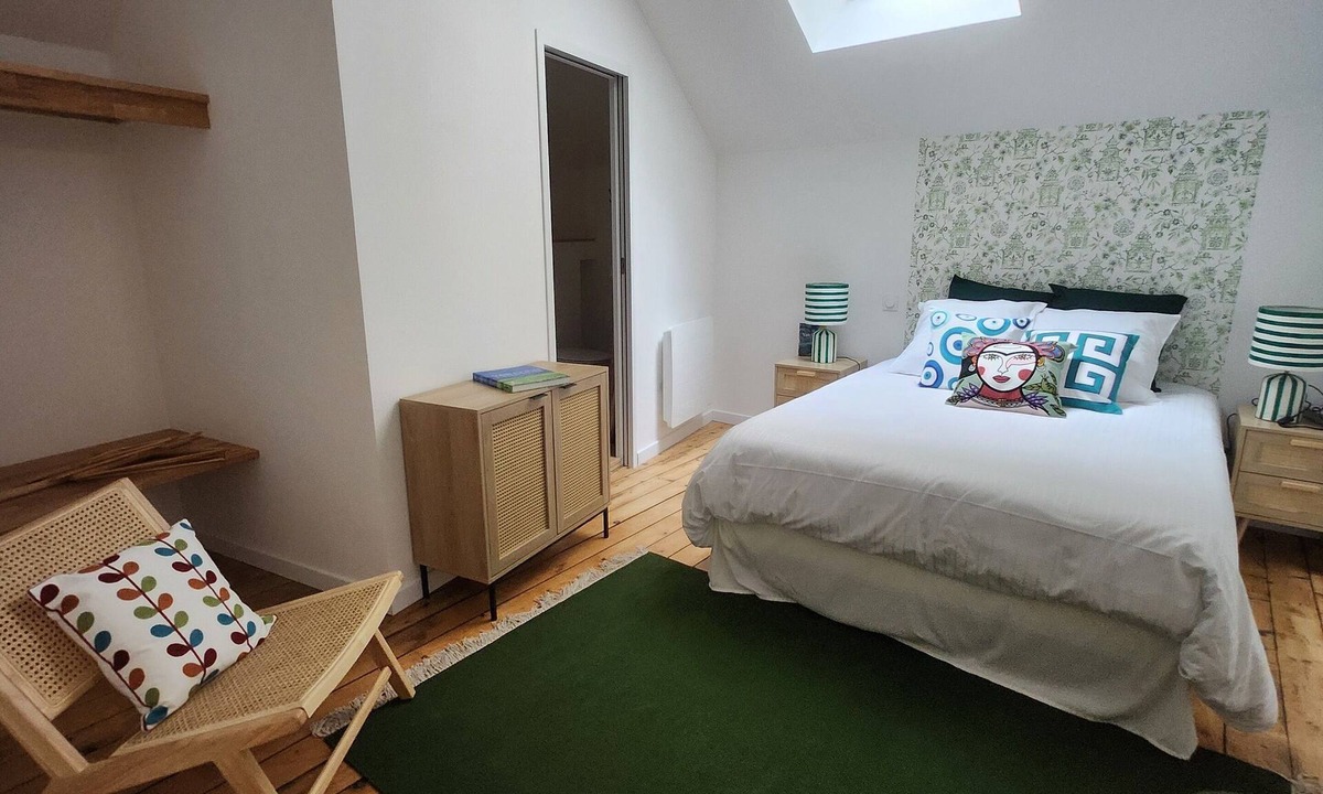 Centre-ville rive gauche Bed & Breakfast | Chambre Vincent VAN Gogh