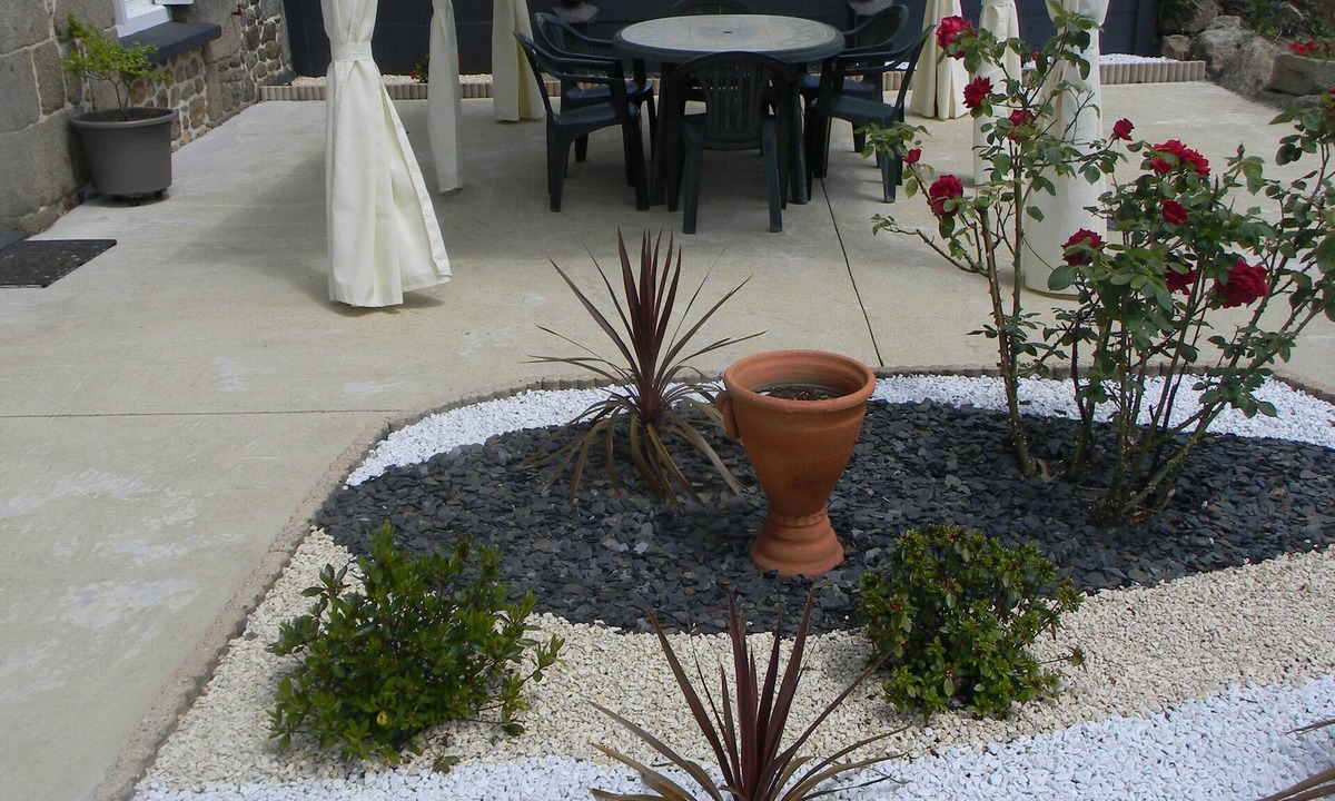 Bazouges-la-Perouse Bed & Breakfast | Chambres d'hôtes D M - 2 CH. 2 to 4 Pers