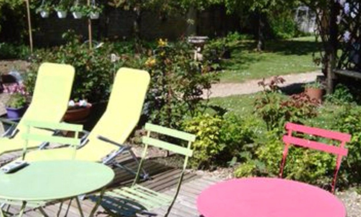 Chabournay House | Chambres d'Hôtes La Rosalière