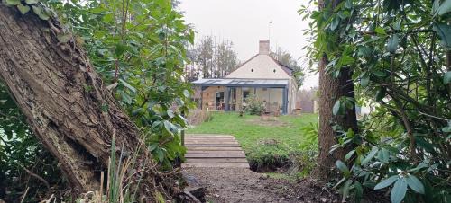 Cerans-Foulletourte Bed & Breakfast | Chambres D'hôtes Les Préaux -