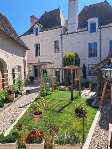 Preuilly-sur-Claise Bed & Breakfast | Chambres d'Hôtes L'Ecu