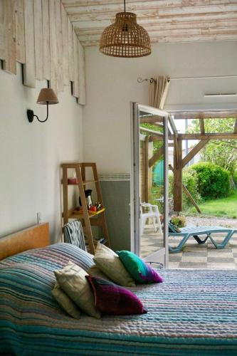 L'Aiguillon-sur-Vie House | chambres d'hôtes "DINEDORT"