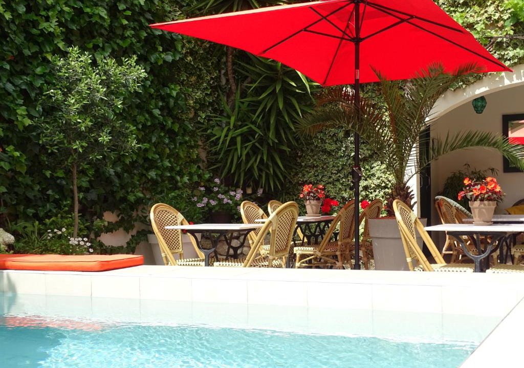 Montagnac Bed & Breakfast | Chambres d'hôtes Belle Vigneronne