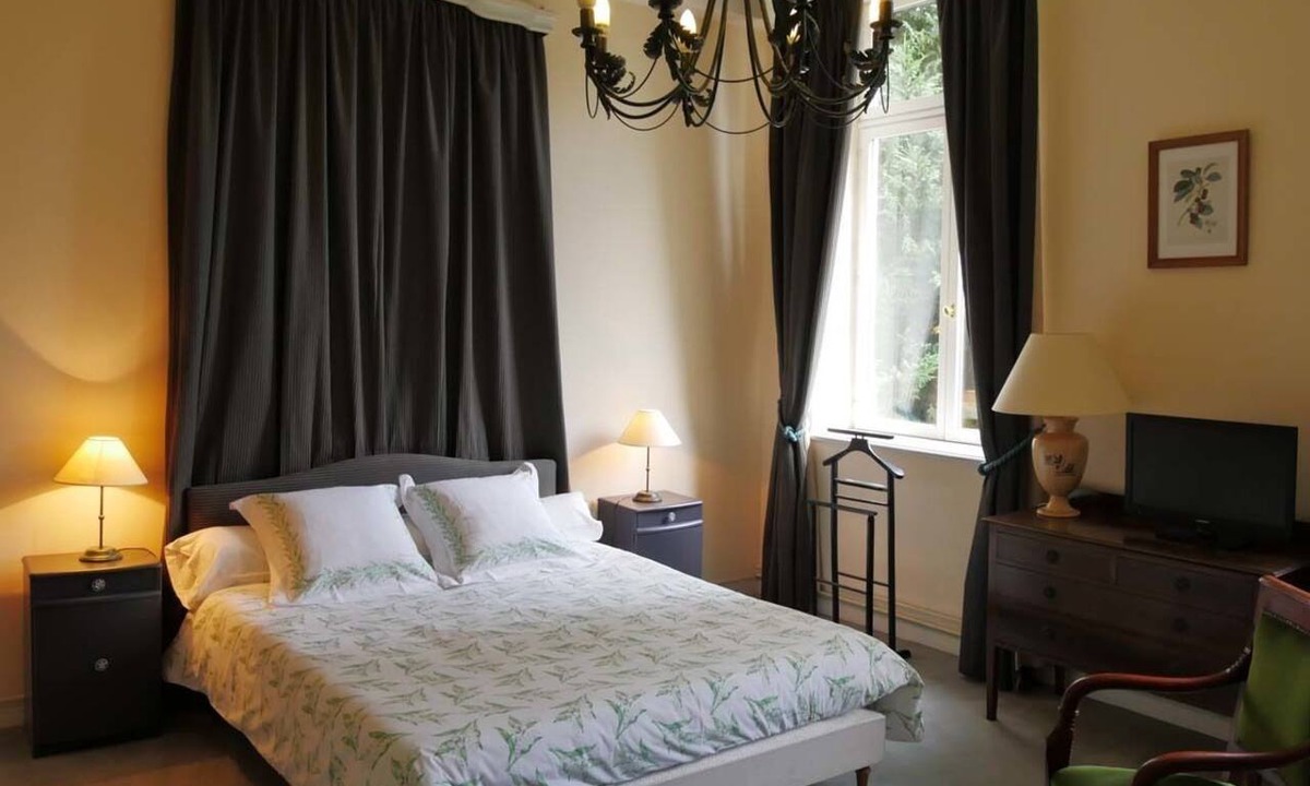 Lannoy Bed & Breakfast | Chambres d'Hôtes Château de Courcelette