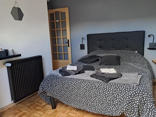 Equevillon Bed & Breakfast | Chambres d'hôtes chez Peggy et Eric chambre indus