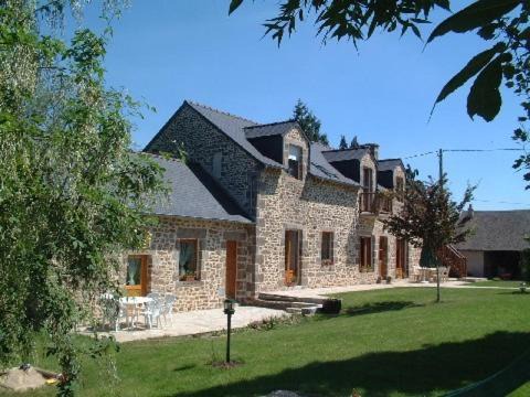 Couesmes-Vauce Bed & Breakfast | Chambres D'Hôtes De Froulay