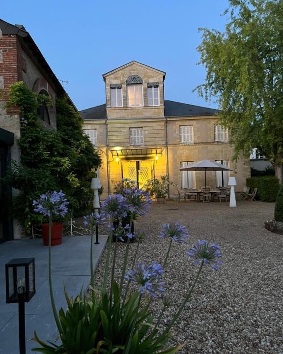 Vernou-sur-Brenne Bed & Breakfast | Chambres d'hôtes & Spa Les Perce Neige