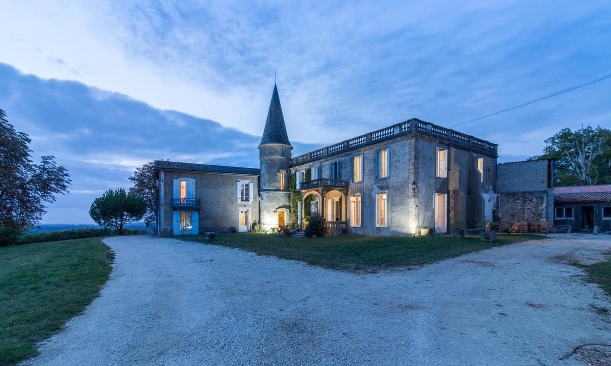 Rions House | Chambres d'hôtes La Bastane