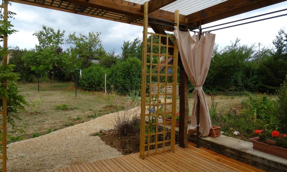 Maconge House | Chambres d'hôtes la Datcha Bourguignonne