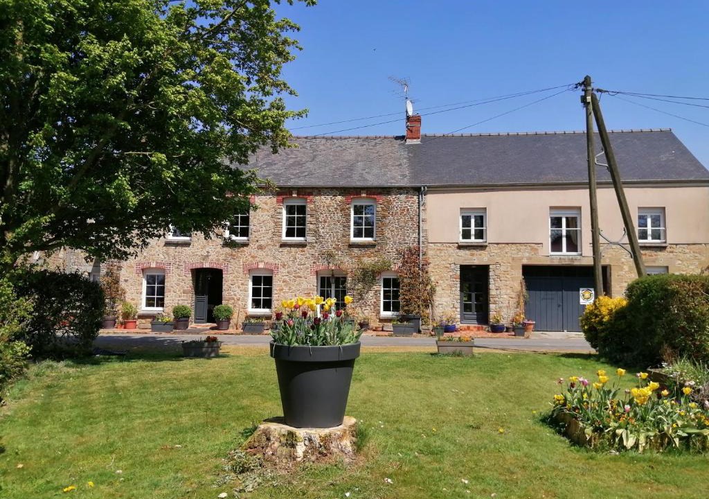 Vessey Bed & Breakfast | Chambres d'hôtes - La Sennelee