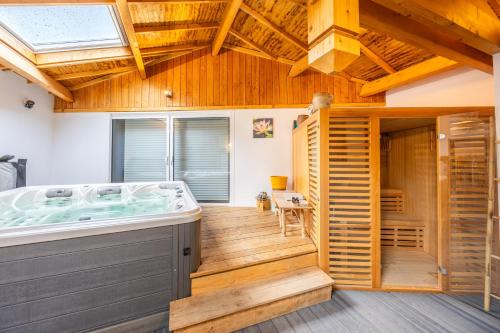 Saint-Michel-Mont-Mercure Bed & Breakfast | Chambres D'hôtes Le Palmier