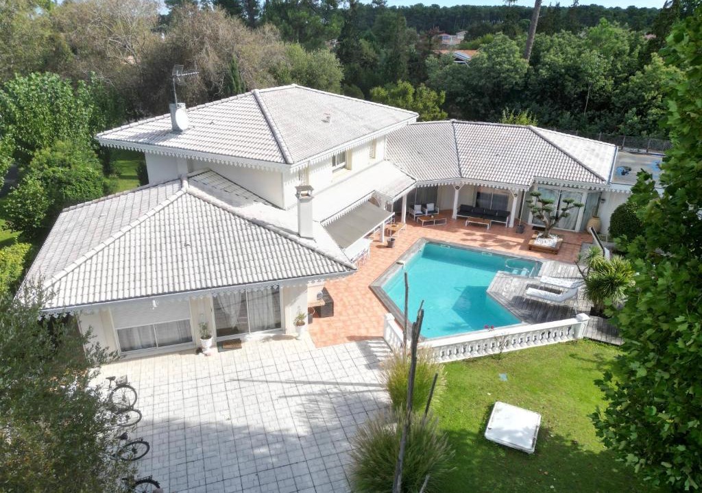 Ares Bed & Breakfast | Chambres d'Hôtes Villa La Louisiane