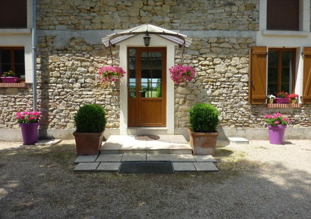 Saint-Hilaire-de-Court Bed & Breakfast | Chambres d'Hôtes de la Junchère