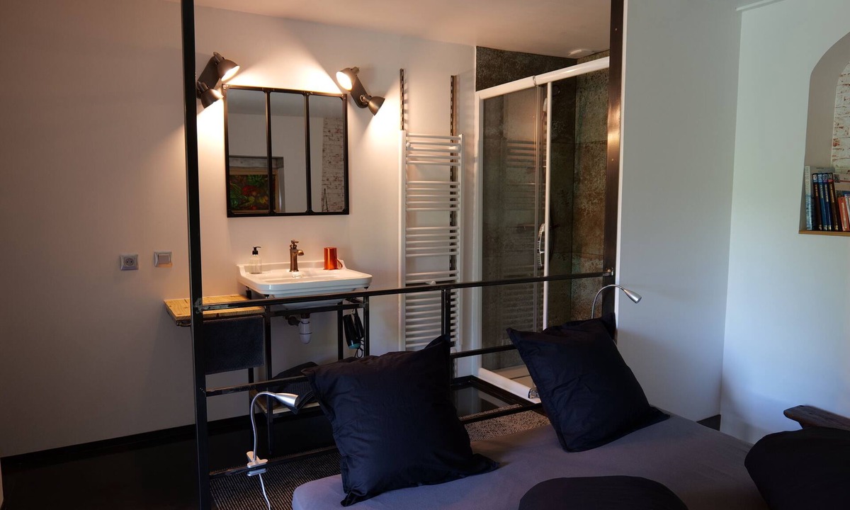 Niozelles Bed & Breakfast | Chambres d'hotes A l'Ombre du Saule