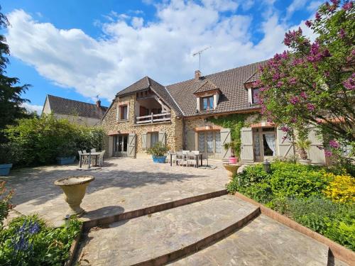 Le Charmel Bed & Breakfast | Chambres d'Hotes chez Renée