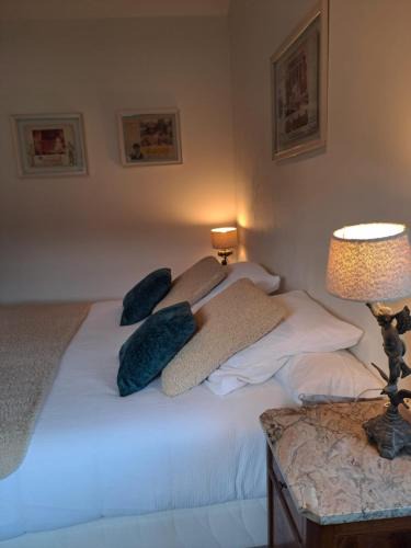 Grieges Bed & Breakfast | Chambres d hotes near Mâcon with secure Parking