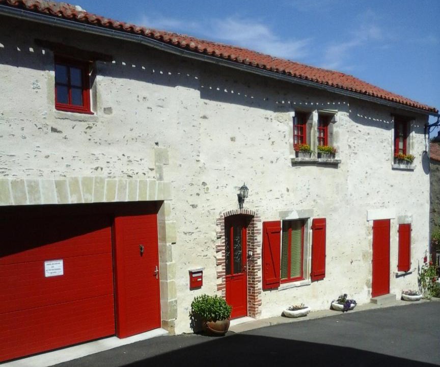 Vouvant Bed & Breakfast | Chambres de la porte aux moines