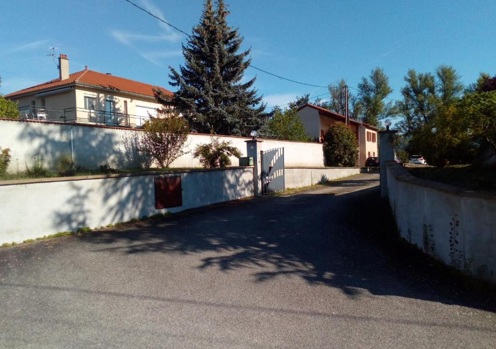 Bas-en-Basset Hotel | Chambres des arrys