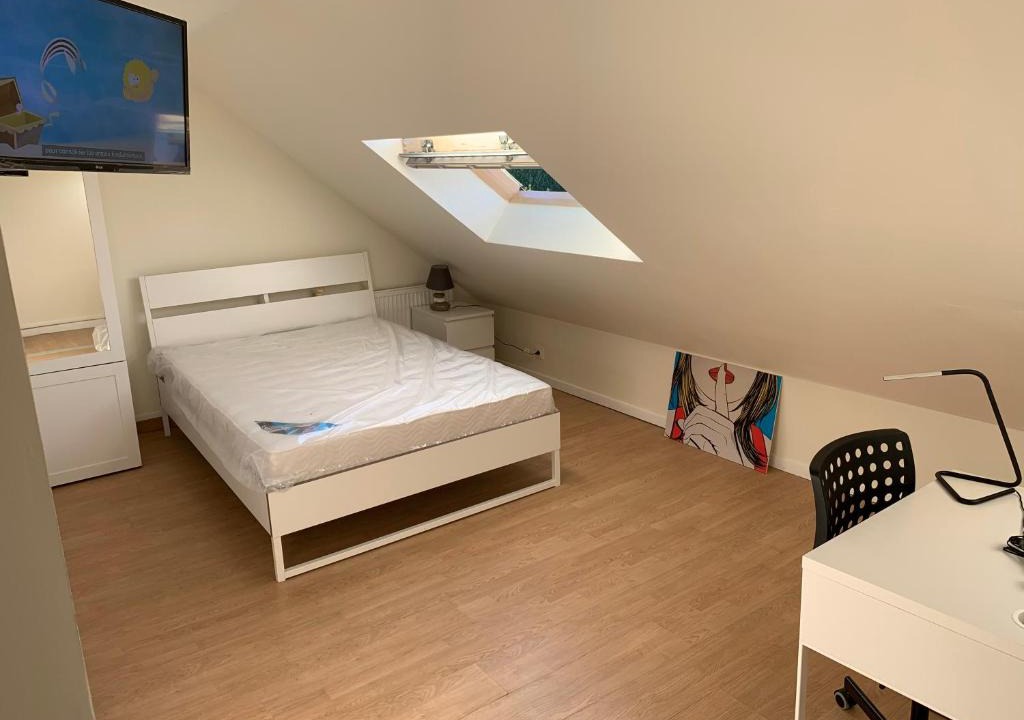 Roubaix Apartment | Chambres privées