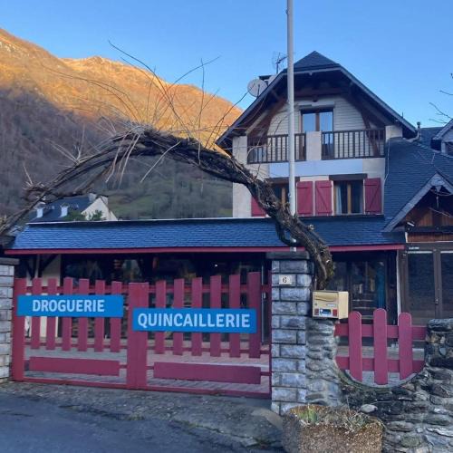 Laruns Bed & Breakfast | Chambres Quentin